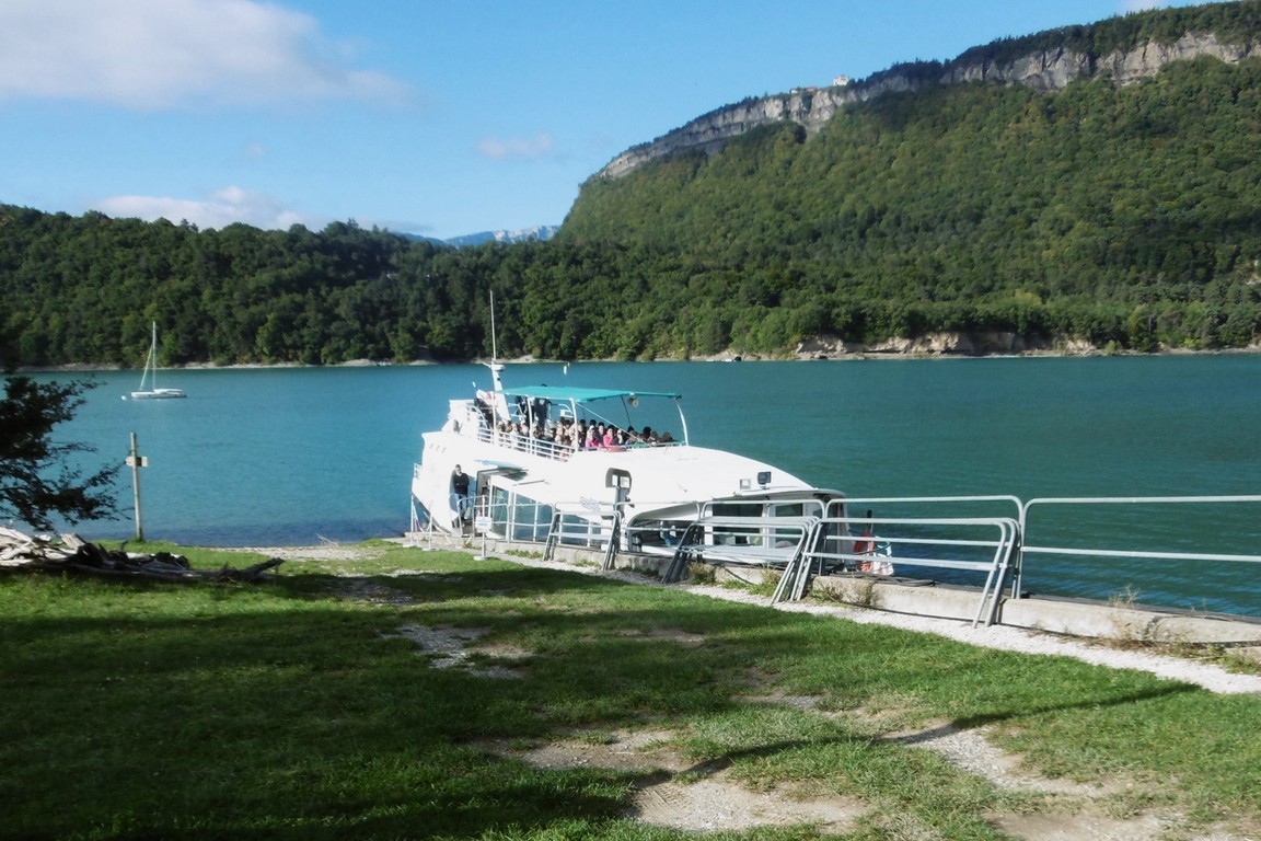03 lac Monteynard 83