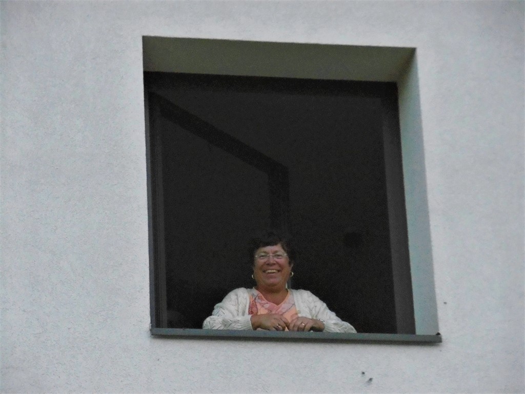 187