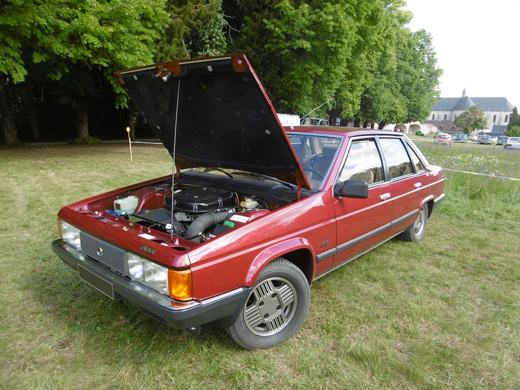 M 105