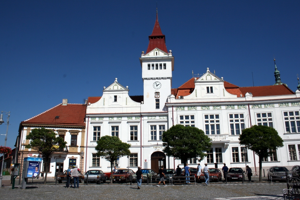 Prague (52) 