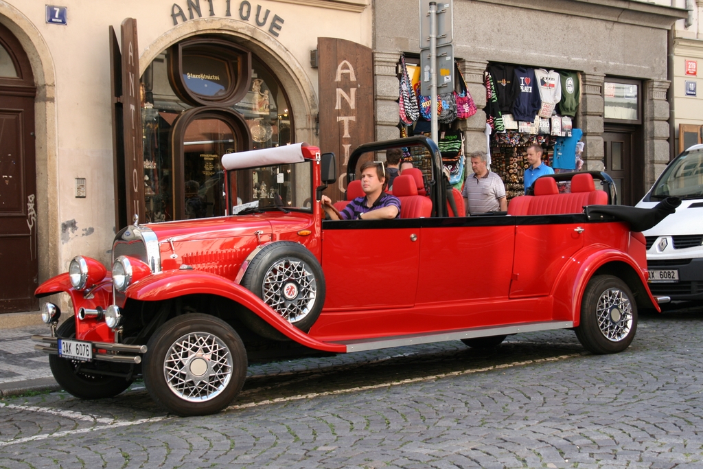 Prague (90) 
